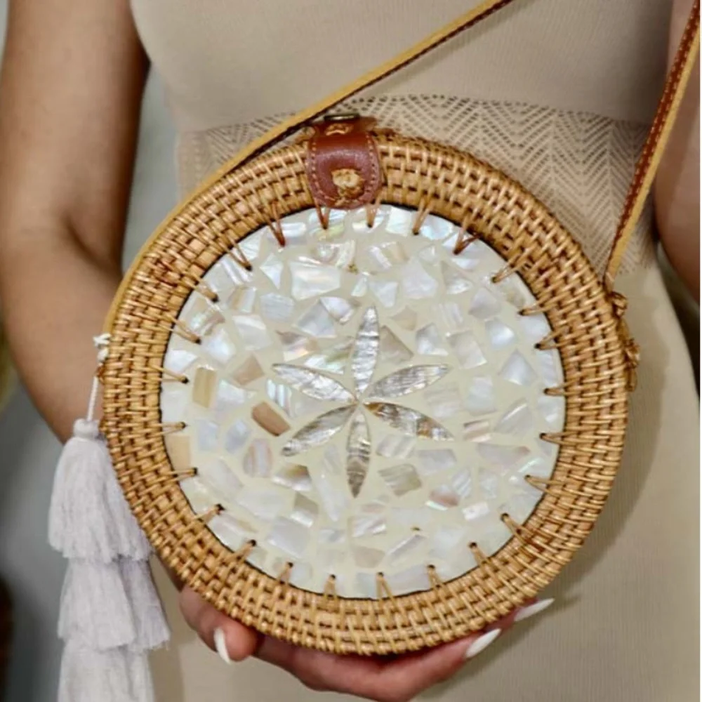Natural Straw And Leather Crossbody Bag Mother Of Pearl Star - Picture 1 of 2